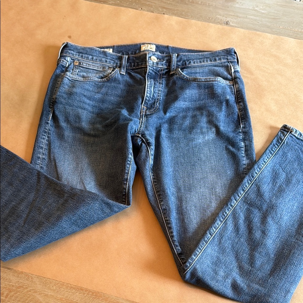 J crew Classic Men's Blue Denim Jeans